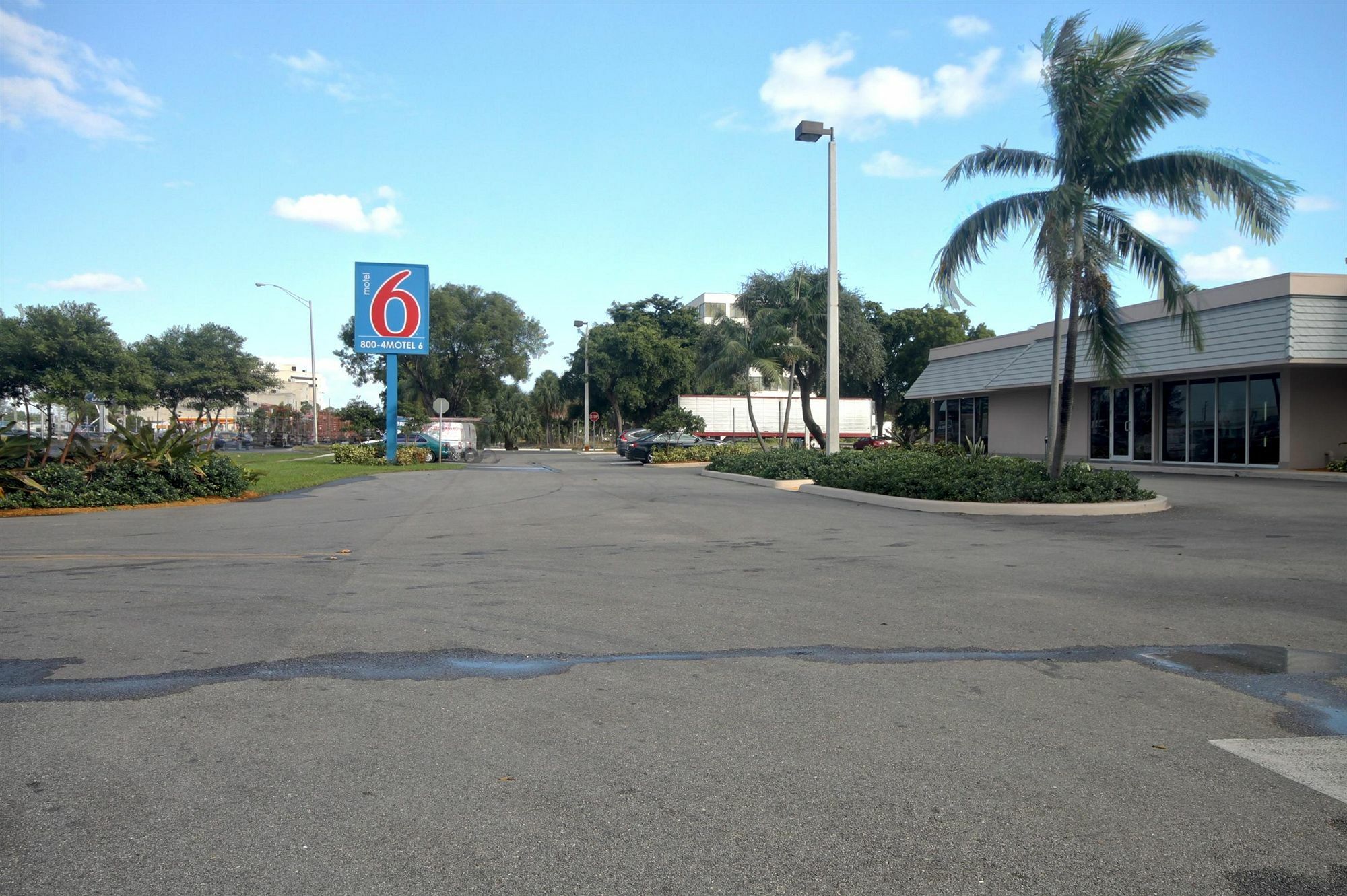 Motel 6-Miami, Fl Doral Eksteriør billede